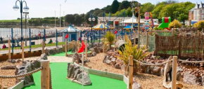 FAMILY APARTMENTS - Barry Island - FREE Parking - Complimentary Tray